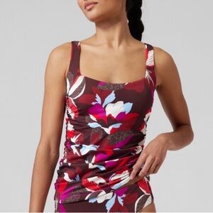 NWT Athleta Square Neck Tankini Swim Top Size 34D/DD UPF 50+